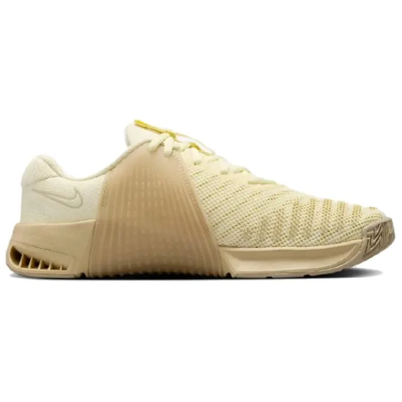 ナイキ メトコン 9 デザートカーキ レディース 耐摩耗性・ - Nike Shoes Metcon 9 のレビューと価格